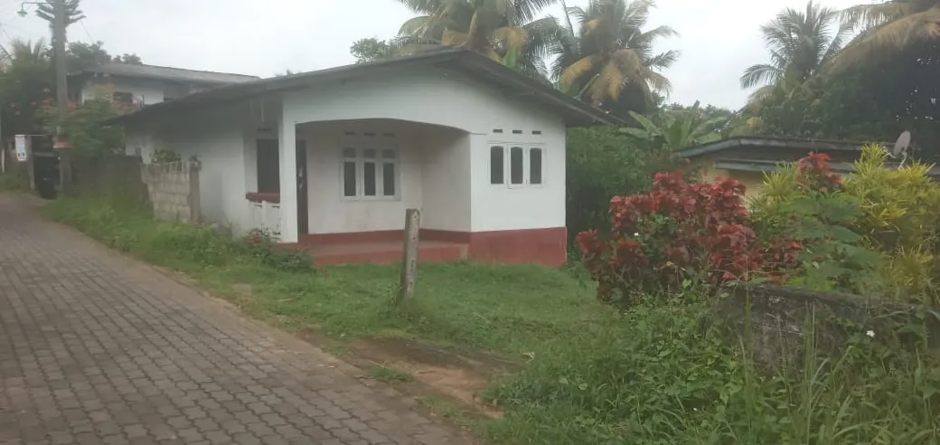 රාගම Police Laneහි පිහිටි නිවස සහ ඉඩම විකිණීමට